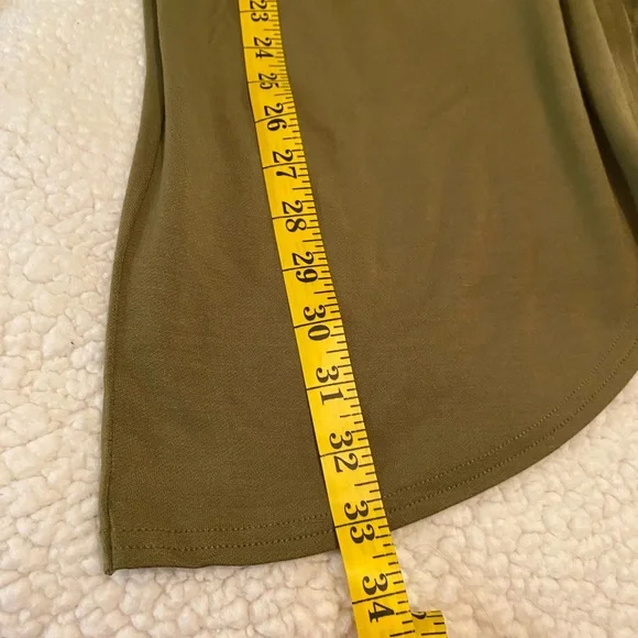Matilda Jane olive colored size large capris.   NWT - Picture 4 of 10